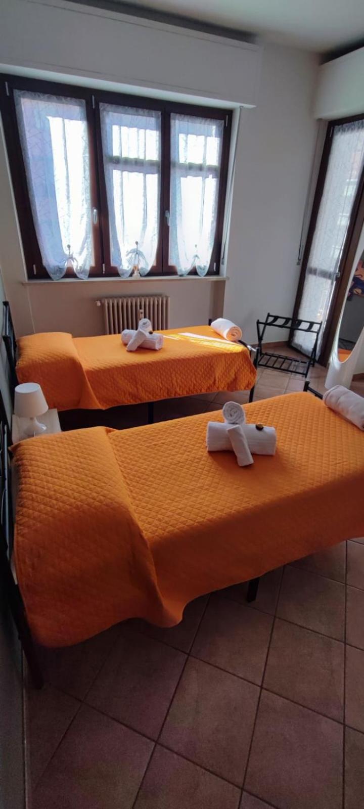 L'Orchidhea Apartment Savigliano Eksteriør bilde