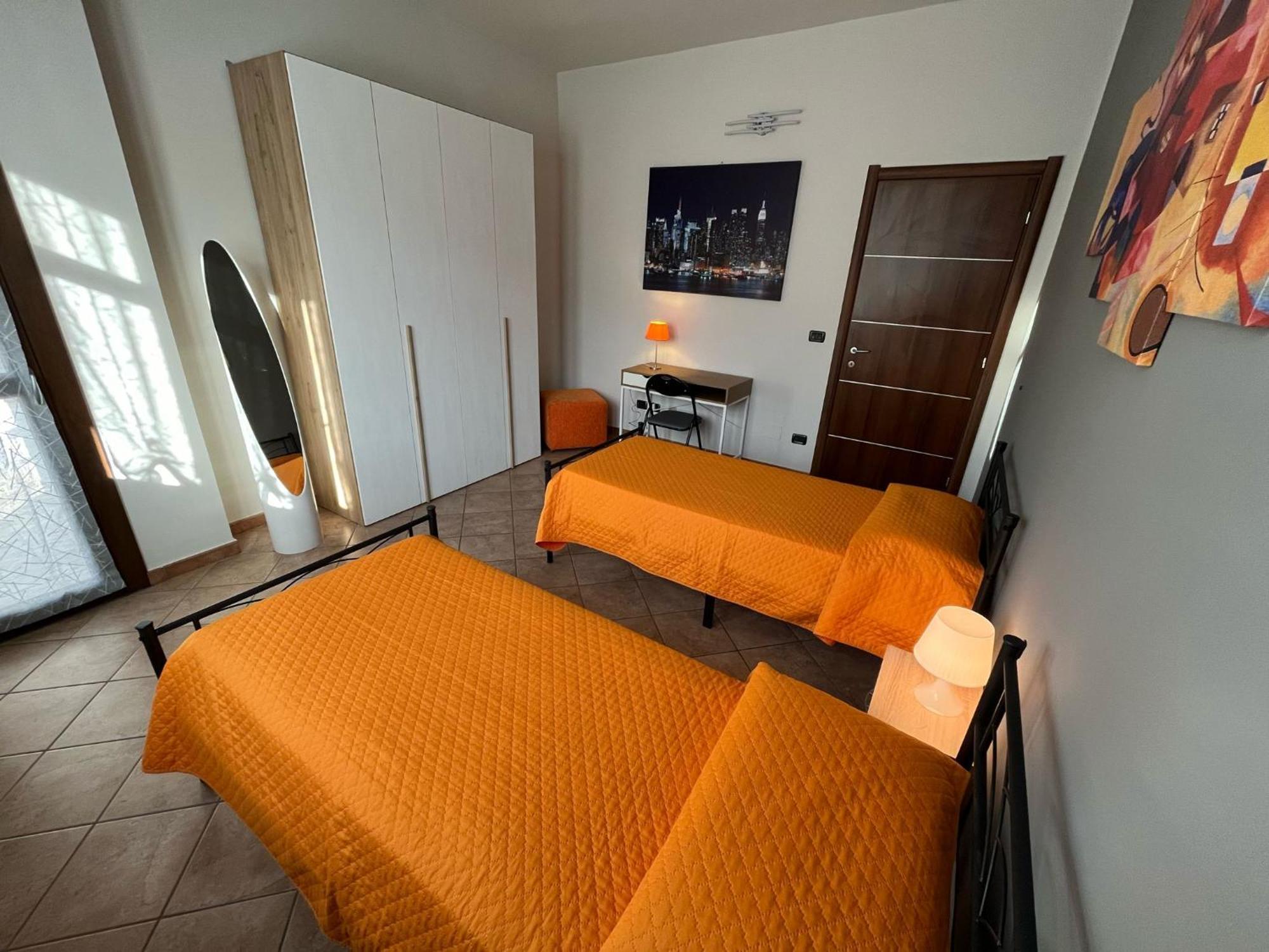 L'Orchidhea Apartment Savigliano Eksteriør bilde